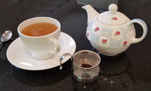 Tea Strainer With Caddy By Grunwerg - John Farrer & Co (Kendal) Ltd